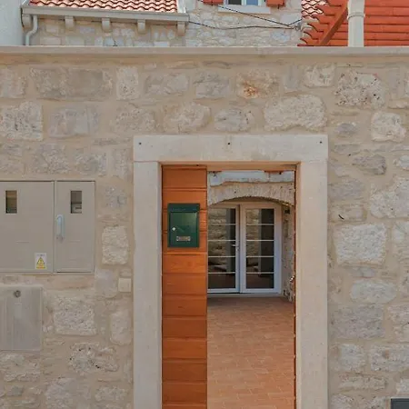 Rocca Villa *